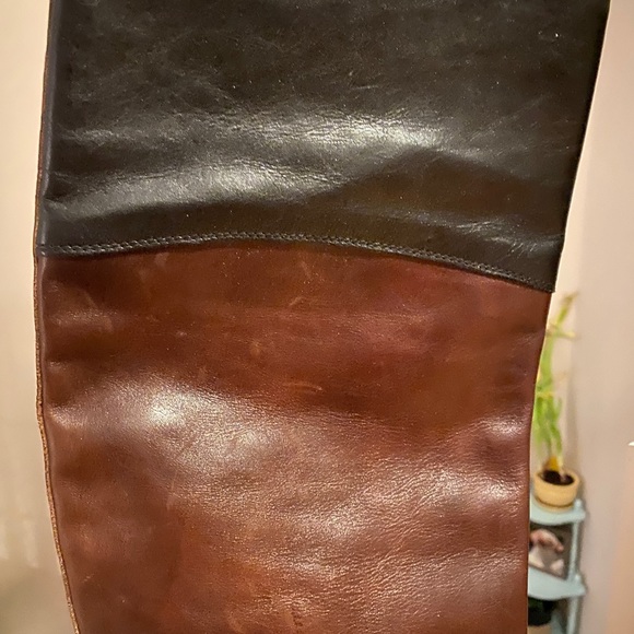 Tall equestrian style boots - Picture 3 of 5